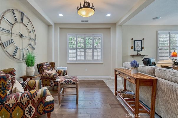 Interior, Living room, Pendant Lights, Recessed Lighting, Wood Texture Flooring