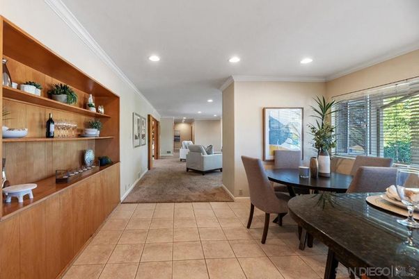 Dining room, Interior, Living room, Recessed Lighting