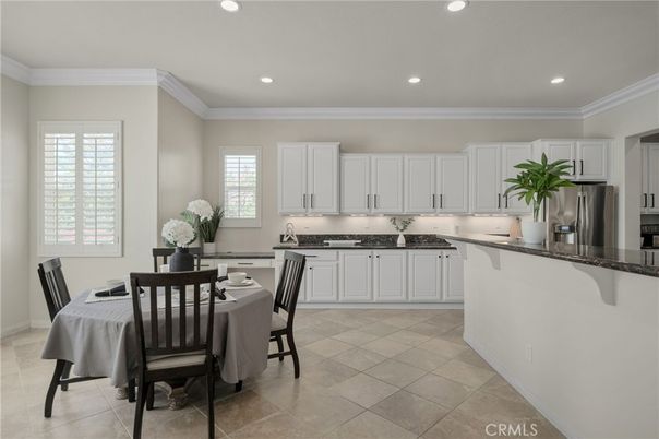 Dining room, Interior, Kitchen, Recessed Lighting, Stainless Steel Appliances