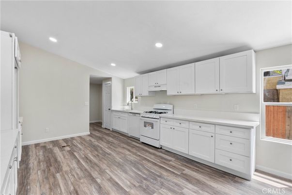 Interior, Kitchen, Recessed Lighting, Wood Texture Flooring