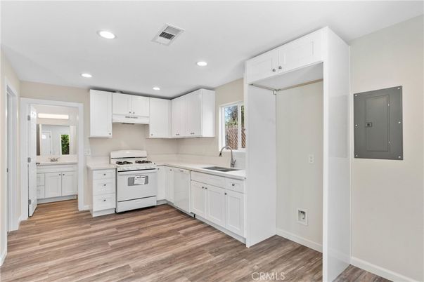 Interior, Kitchen, Recessed Lighting, Wood Texture Flooring