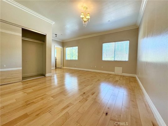 Chandelier, Empty room, Interior, Wood Texture Flooring
