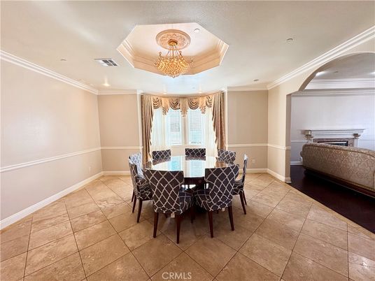 Chandelier, Dining room, Interior