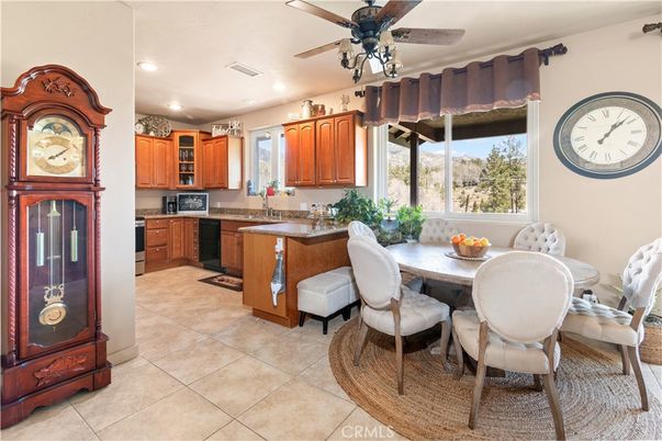 Dining room, Interior, Kitchen, Recessed Lighting