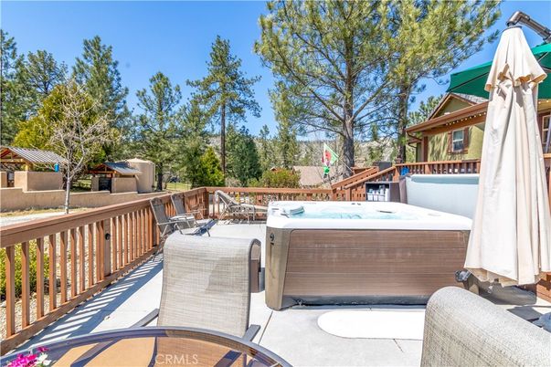 Exterior, Hot Tub