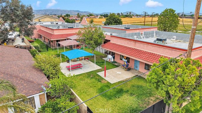 Exterior, Drone