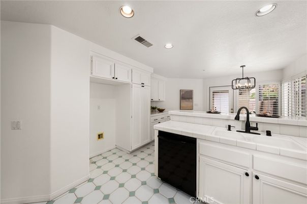 Interior, Kitchen, Pendant Lights, Recessed Lighting, Tile Countertops