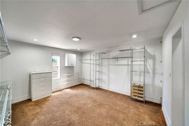 Empty room, Interior, Recessed Lighting, Walk-in Closets
