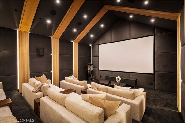 Interior, Projection Screen, Recessed Lighting, Theatre Room