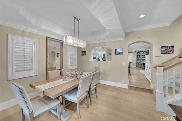Chandelier, Dining room, Interior, Recessed Lighting, Wood Texture Flooring