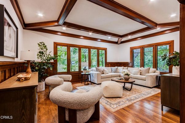 Interior, Living room, Recessed Lighting, Wooden Beams, Wood Texture Flooring