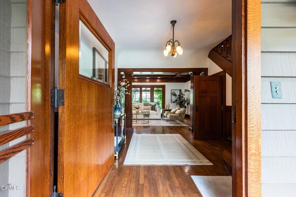 Interior, Living room, Pendant Lights, Wood Texture Flooring