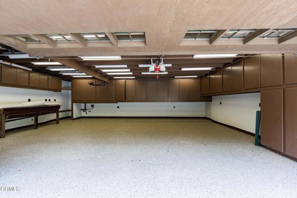 Garage, Interior
