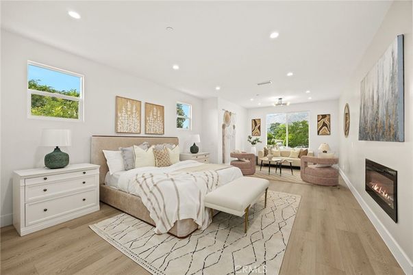 Bedroom, Fireplace, Interior, Recessed Lighting, Wood Texture Flooring