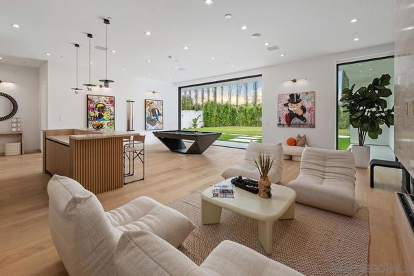 Billiard Table, Game Room, Interior, Living room, Pendant Lights, Recessed Lighting, Wood Texture Flooring