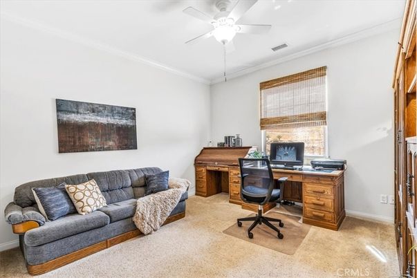 Home Office, Interior