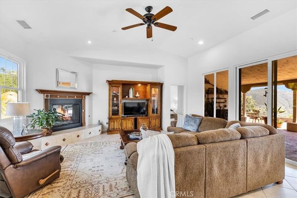 Fireplace, Interior, Living room, Recessed Lighting