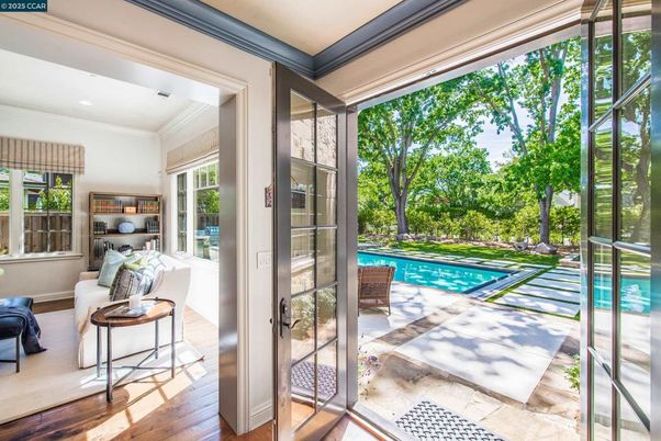 Interior, Sun Room, Wood Texture Flooring