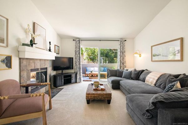 Fireplace, Interior, Living room