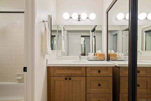 Bathroom, Dual Sink Vanities, Interior