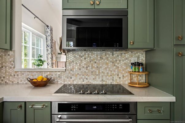 Interior, Kitchen, Stainless Steel Appliances