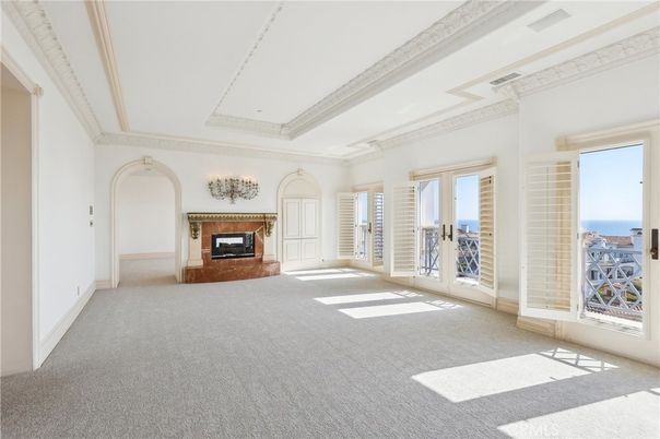 Empty room, Fireplace, Interior, Water