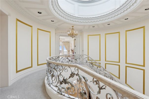 Chandelier, Interior, Recessed Lighting