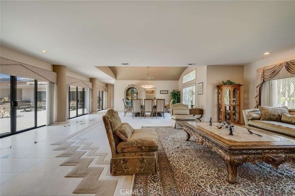 Dining room, Interior, Living room, Pendant Lights, Recessed Lighting