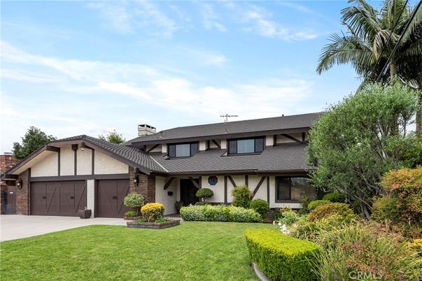 Attached, Exterior, Facade, Brick Facade, Tudor Revival