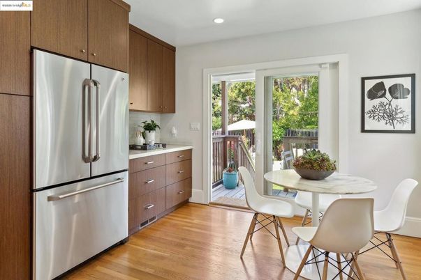Dining room, Interior, Kitchen, Recessed Lighting, Stainless Steel Appliances, Wood Texture Flooring