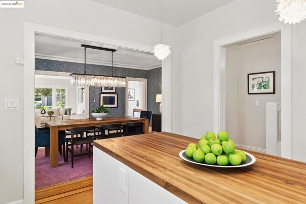 Chandelier, Dining room, Interior, Pendant Lights