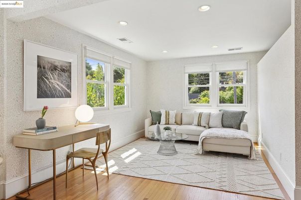 Home Office, Interior, Recessed Lighting, Wood Texture Flooring