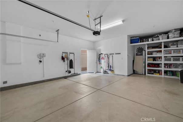 Garage, Interior