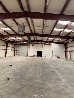 Garage, Interior, Wooden Beams