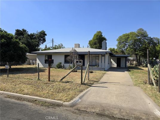 Backyard, Exterior, Facade, Ranch