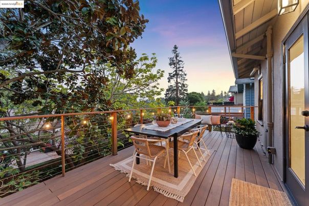 Exterior, Wood Texture Flooring