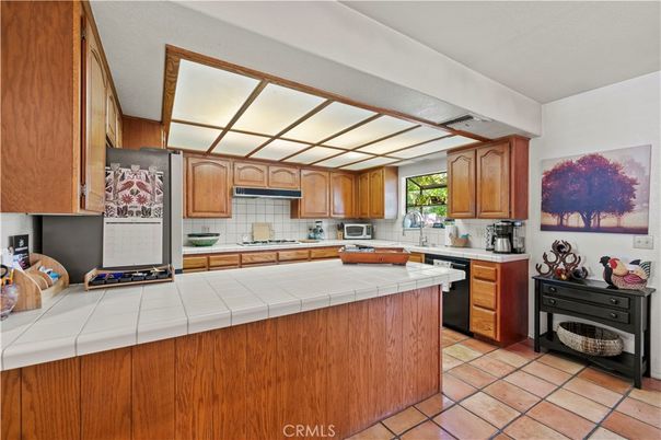 Interior, Kitchen, Tile Countertops