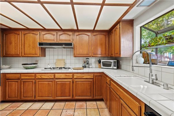 Interior, Kitchen, Tile Countertops