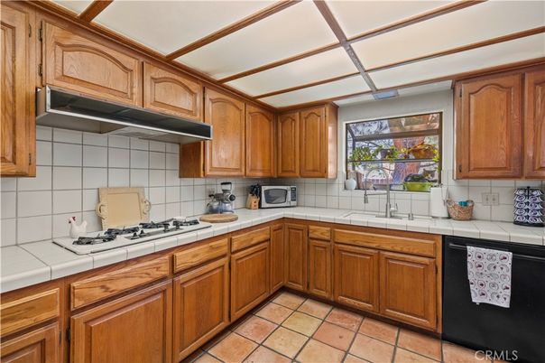 Interior, Kitchen, Tile Countertops