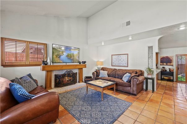 Fireplace, Interior, Living room, Recessed Lighting