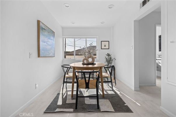 Dining room, Interior, Recessed Lighting