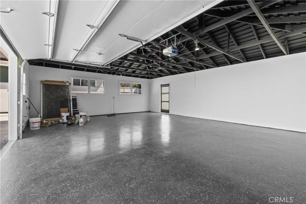 Garage, Interior