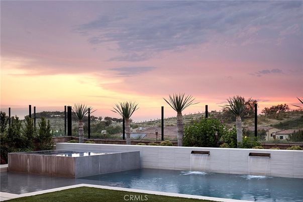 Exterior, Pool, Other