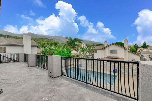 Exterior, Pool, Other