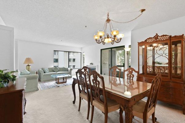 Chandelier, Dining room, Interior, Living room
