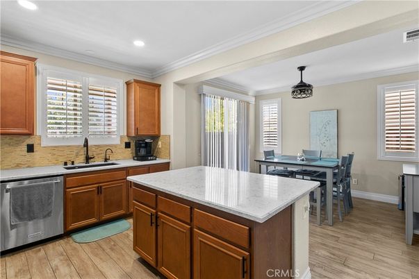 Dining room, Interior, Kitchen, Pendant Lights, Recessed Lighting, Wood Texture Flooring