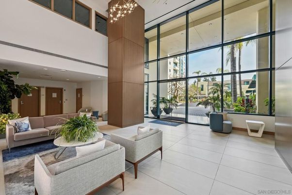 Interior, Living room, Pendant Lights, Recessed Lighting