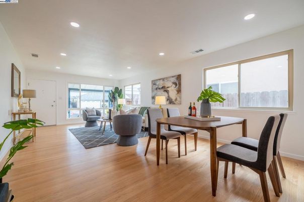 Dining room, Interior, Living room, Recessed Lighting, Wood Texture Flooring