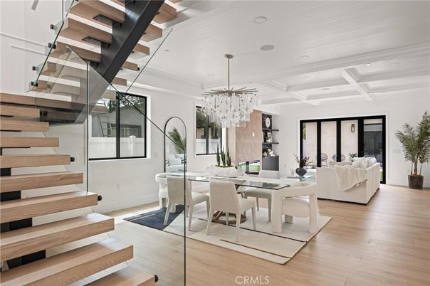 Chandelier, Dining room, Interior, Living room, Pendant Lights, Recessed Lighting, Wood Texture Flooring