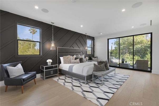 Bedroom, Interior, Pendant Lights, Recessed Lighting, Wood Texture Flooring